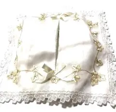 ティッシュケースカバー　レース