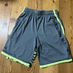 サイズ150 UNDER ARMOUR ハーフパンツ グレー/ライム