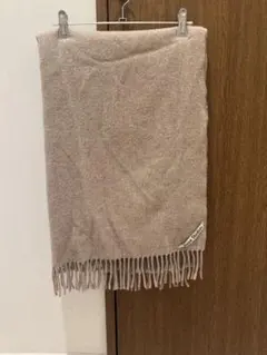 Acne Studios ベージュ マフラー フリンジ付き