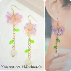 ピアス　イヤリング　桜　花　春　リーフ　パール　揺れる