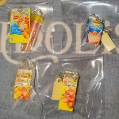 Lipton ミニチュアチャーム 4点