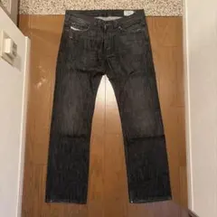 DIESEL VIKERブラックストレートデニムヴィンテージ加工w33 l30のサムネイル