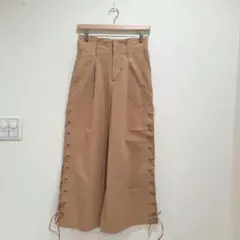 ベージュ アップサイド 編み上げりぼん ワイドパンツ SizeF