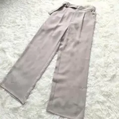 gu　ジーユー　M　ベルトタックストレートパンツ　アイボリー　ワイドパンツ
