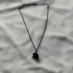 クマの形状 ブラック ネックレス