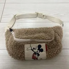 ZARA Disney ミッキー ボア ウエストポーチのサムネイル