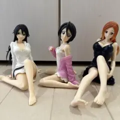 ブリーチ　Relax time 井上織姫　朽木ルキア　バンビエッタ　フィギュア