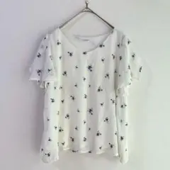 5666 GLACIER 小花柄　カットソー　刺繍　白　半袖　春夏　肩リボン　Lのサムネイル