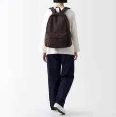 無印良品 肩の負担を軽くする 撥水リュックサック ダークブラウンのサムネイル