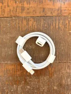 iPhone純正 USB-C to Lightningケーブル ホワイト