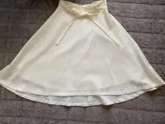 ホワイトイレヘムスカートのサムネイル