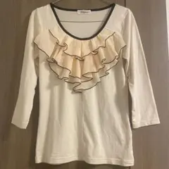 ⭐︎最終値下げ・処分間近⭐︎ 胸元フリル付き 七分丈トップス アイボリー Mサイズ