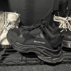 バレンシアガ Triple S 37 サイズ 撮影のみ未着用 微細難あり バレンシアガ Triple S 37 サイズ 撮影のみ未着用 微細難あり - メルカリ
