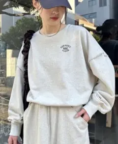 チャオパニックティピー　クロップド丈ドロスト刺繍スウェット　長袖スウェット