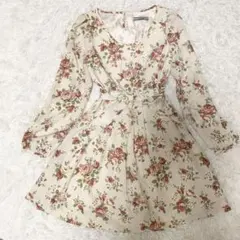 森ガール　フェアリーグランジ　花柄長袖ワンピース　ウエストリボン