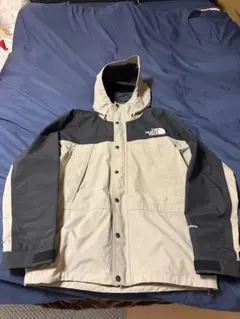 The North Face マウンテンライトジャケット