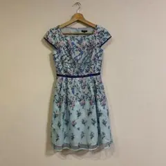 ブルーガール blugirl Blumarine バラ柄 花柄ワンピース 38 - メルカリ