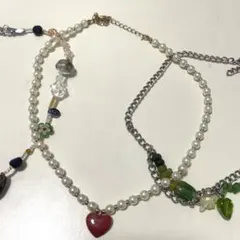 カラフルビーズとパールのネックレス　３つセット