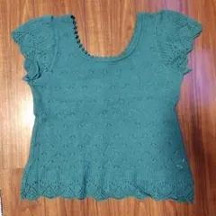 Vert Denseヴェールダンス緑色ボタン付きニットトップス サイズ2