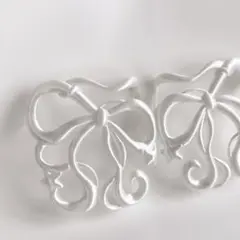 qlix AirPods Max チェーンフレーム ケース　カバー qlix AirPods Max チェーンフレーム ケース カバー - メルカリ