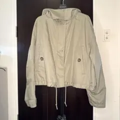 H&M♡フード付きショートブルゾン カーキのサムネイル