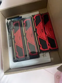 【美品】Team DDR4 3200MHz 32GB デスクトップ用メモリのサムネイル