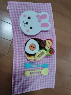 ウサギ型お弁当箱 食べ物セット