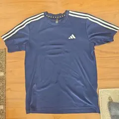 アディダス　メッシュTシャツ