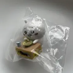 ちいかわ　いっしょにがんばろ！ダンボールウォッチ　ガチャガチャ　ちいかわ