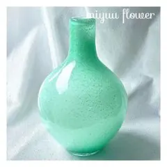 【miyuu vintage】ライトグリーン シルバーラメ フラワーベース 花瓶