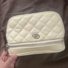 ポーチのサムネイル