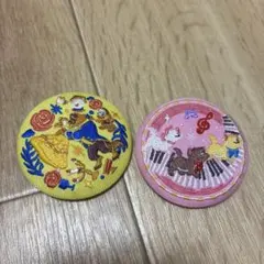 ディズニー　刺繍缶バッジ　美女と野獣　おしゃれキャット