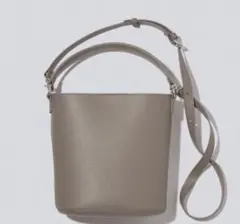ユニクロ　バッグ/レザータッチバゲットショルダー　グレージュ