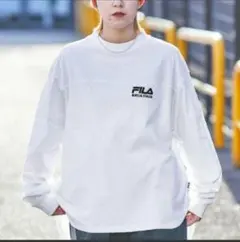 新品 FILA フィラ ビッグシルエット 長袖Tシャツ ロゴのサムネイル