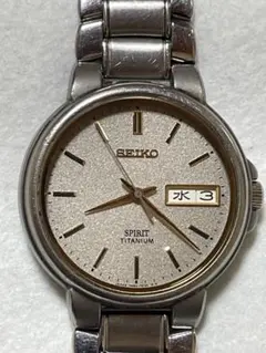 稼働品】90s レトロ SEIKO スピリット チタン 7N42-8060 - メルカリ