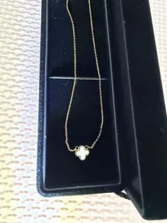クローバー　四葉　シャル 貝　お花　フラワー　ネックレス 18K 18金 18