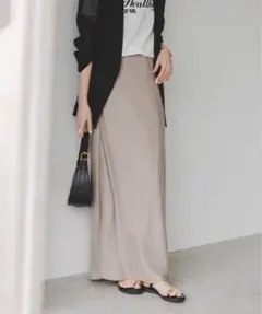 NOBLE キュプラサテンナローAラインスカート