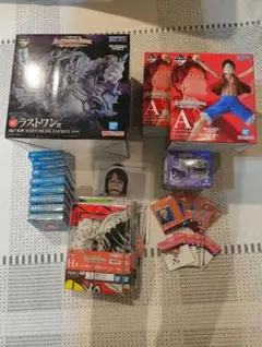ワンピース　一番くじ　ラストワン賞　フィギュア タオル　シールセット　未開封