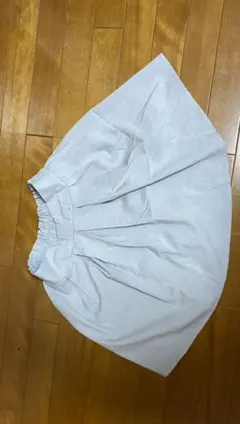 マジェスティックレゴンの膝丈スカート