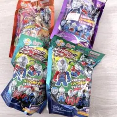 びっくらたまご ウルトラマン 4個セット