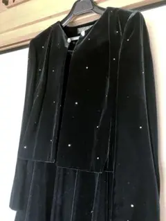 美品　高級ベルベット式服スーツ　黒　東京ソワール　9号