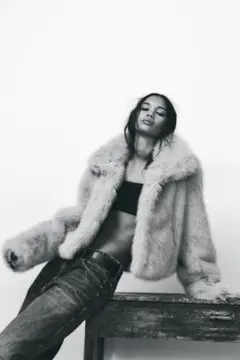 ZARA フェイクファーショートコート