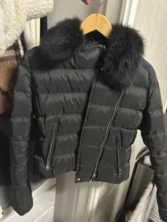 PRADA ブラック ダウンジャケット ファー付き