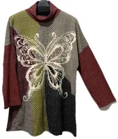 ゴールドラメ入りバタフライニット M-Lサイズ新品タグ付きプレゼントにも！