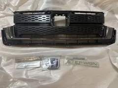 RP4ステップワゴンスパーダ　純正フロントグリル ガーニッシュ3点 RP4ステップワゴンスパーダ 純正フロントグリル ガーニッシュ3点