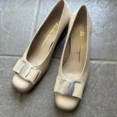 Salvatore Ferragamo 靴/bibiy epine thetoeのサムネイル
