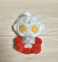 レトロウルトラマン　特大ぬいぐるみ　60㌢　1995年 レトロウルトラマン 特大ぬいぐるみ 60㌢ 1995年 - メルカリ