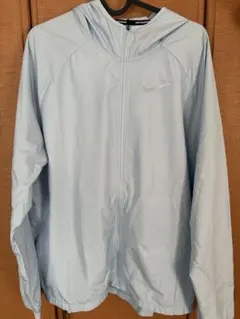 ナイキ エッセンシャル フーデッドランニング ジャケット