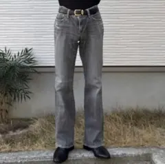 グレー ブーツカットデニムパンツ