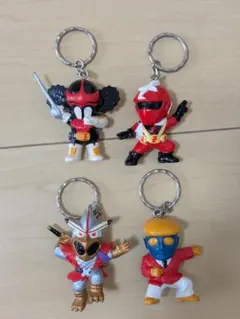 未使用品　特撮ヒーロー　キャラクター キーホルダー 4個セット